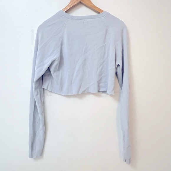 Baby blue cropped longlseeve - Picture 3 of 3
